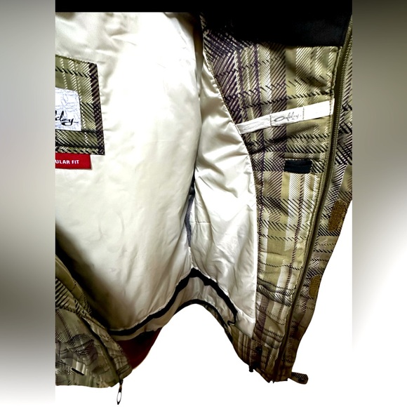 Oakley| Snowboard/Ski Insulated Coat| Size L - Picture 11 of 15
